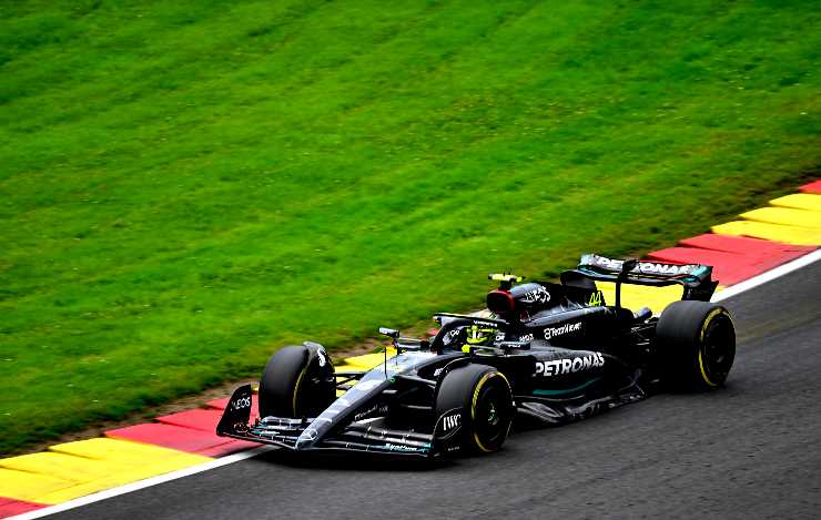 Mercedes, i problemi della monoposto