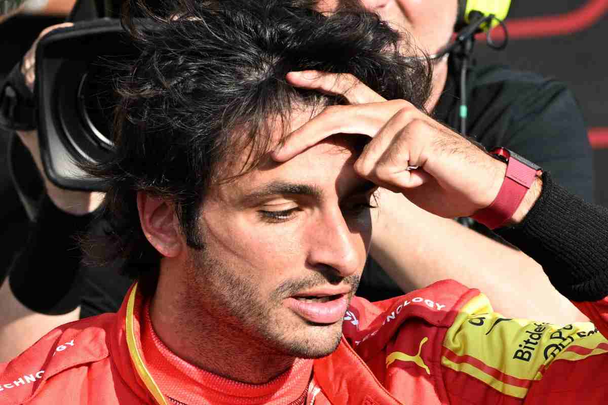 Carlos Sainz è finito nell’occhio del ciclone