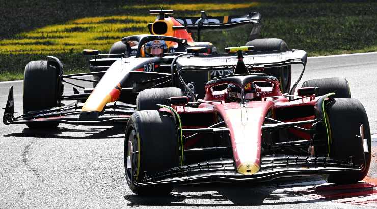 Carlos Sainz punta in alto