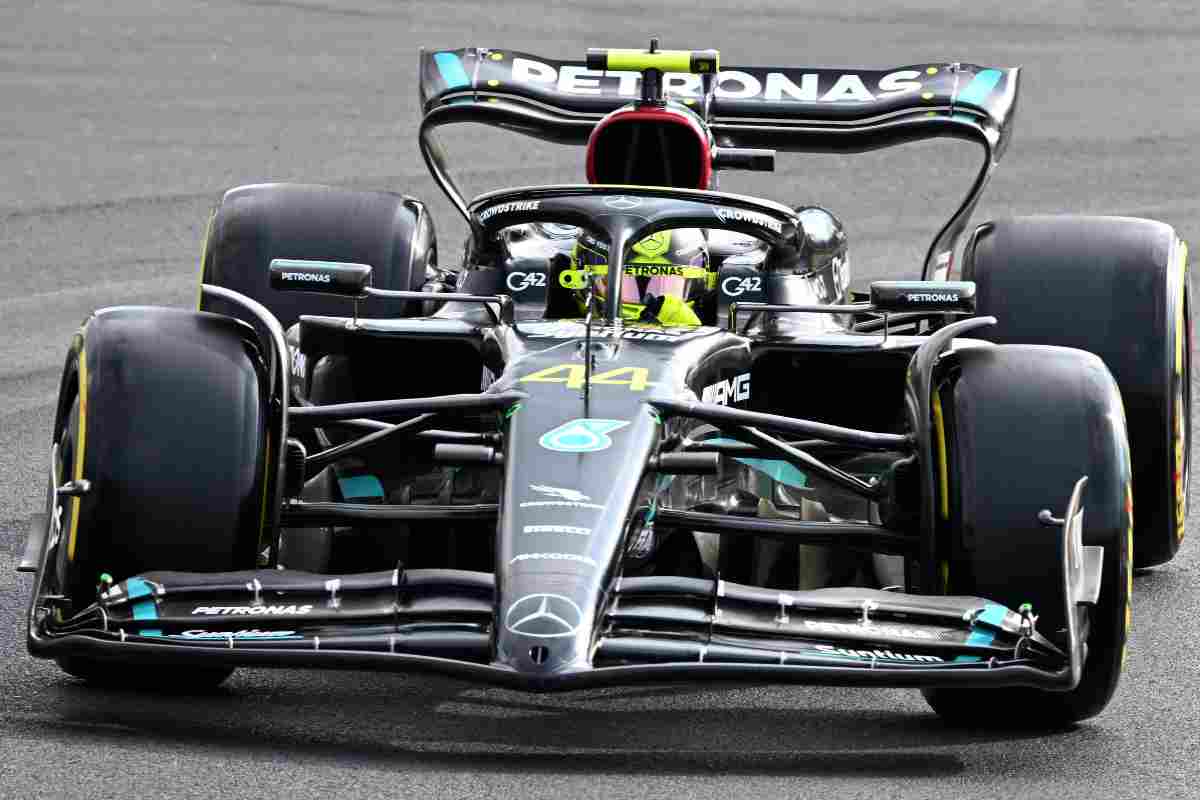 Mercedes Lewis Hamilton trovato il sostituto