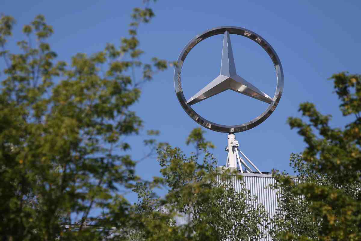 Quali marchi fanno parte del gruppo Mercedes? 