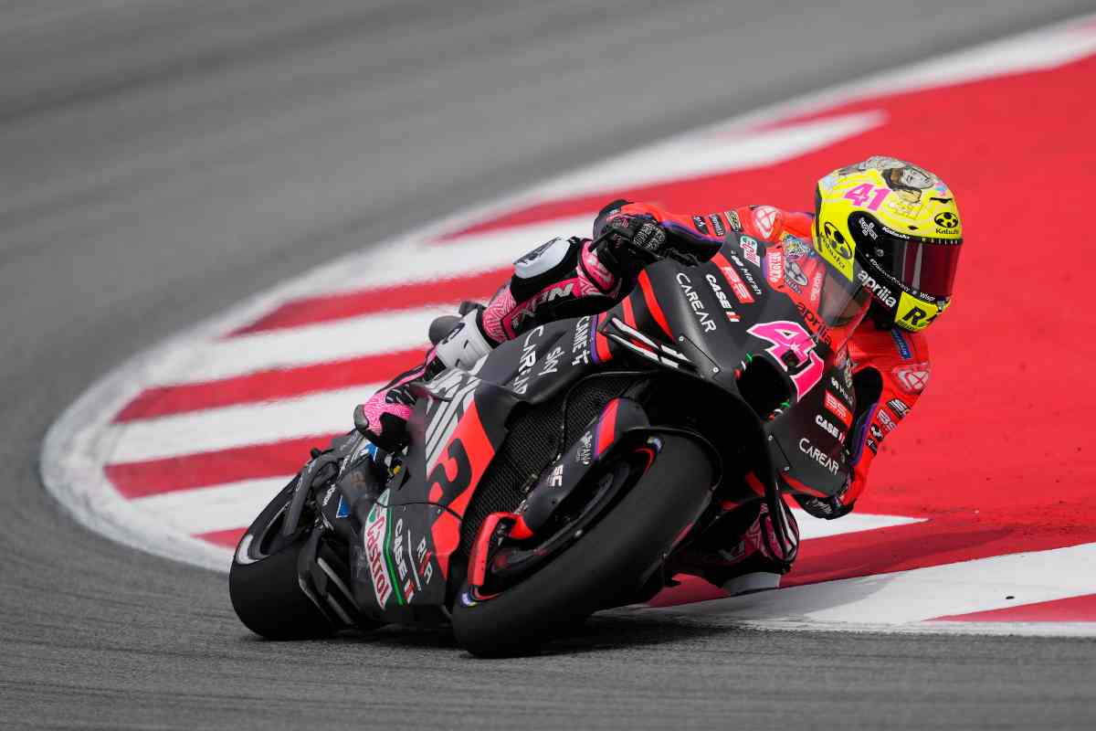 MotoGP Aleix Espargarò domina a Barcellona