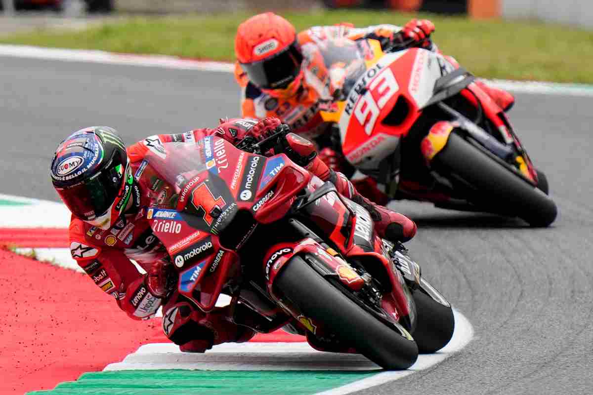 MotoGP Pecco Bagnaia e Marc Marquez che sfida