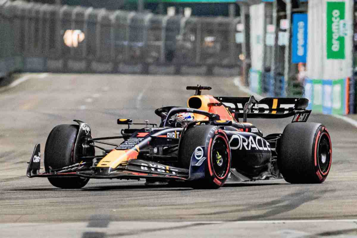 Red Bull crollo a Singapore