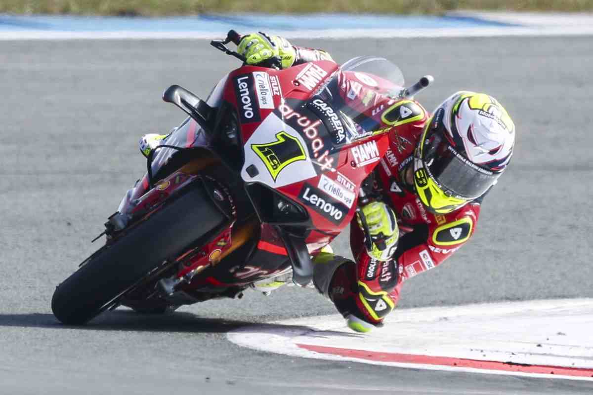 Superbike, sfida totale ad Aragon