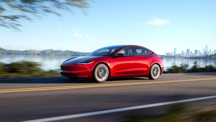 Tesla Model 3 restyling che novità
