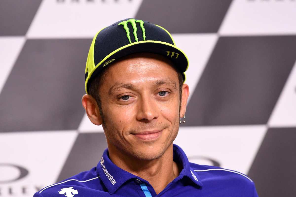 Che titolo di studio ha Valentino Rossi? 