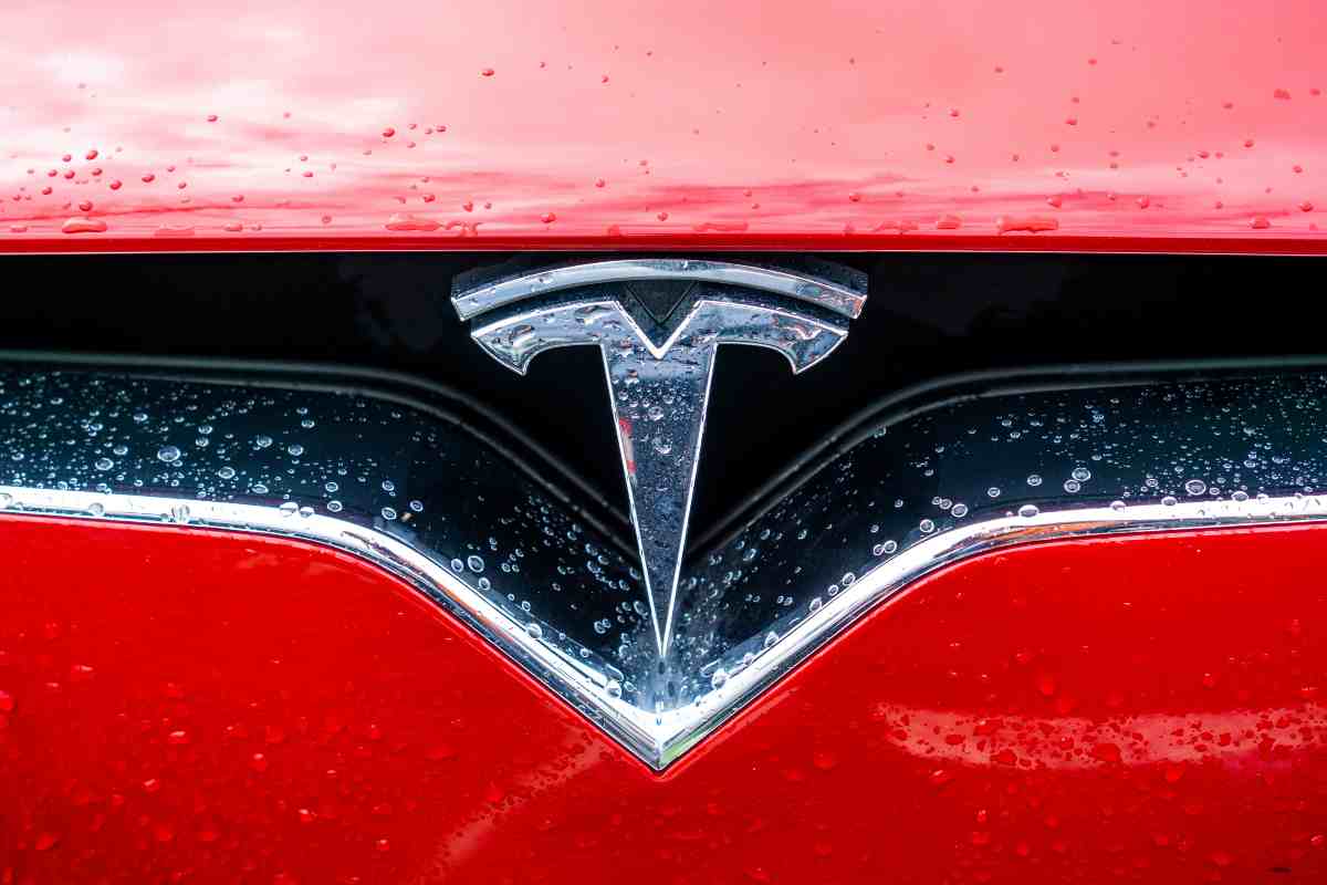 Tesla, grandi notizie per i clienti: si potranno dormire sonni tranquilli