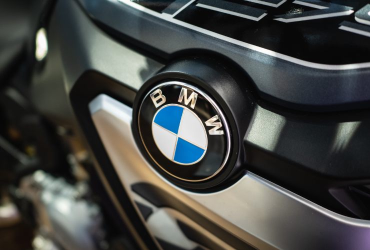 Chi è proprietario della BMW? 