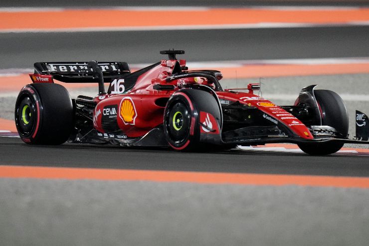 Charles Leclerc in crisi a Losail