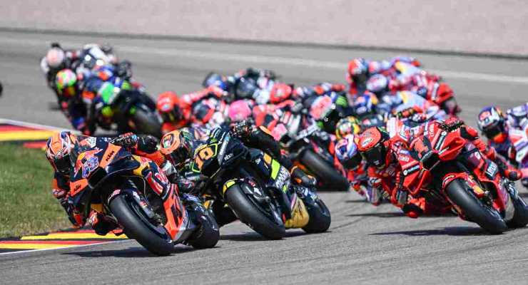 MotoGP, la critica di Marquez e Quartararo