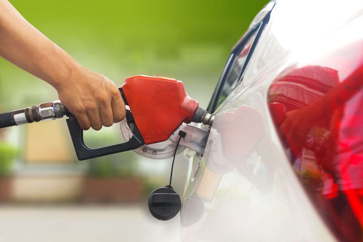 Quanta benzina serve per accendere un motore? Il dato vi sconvolgerà