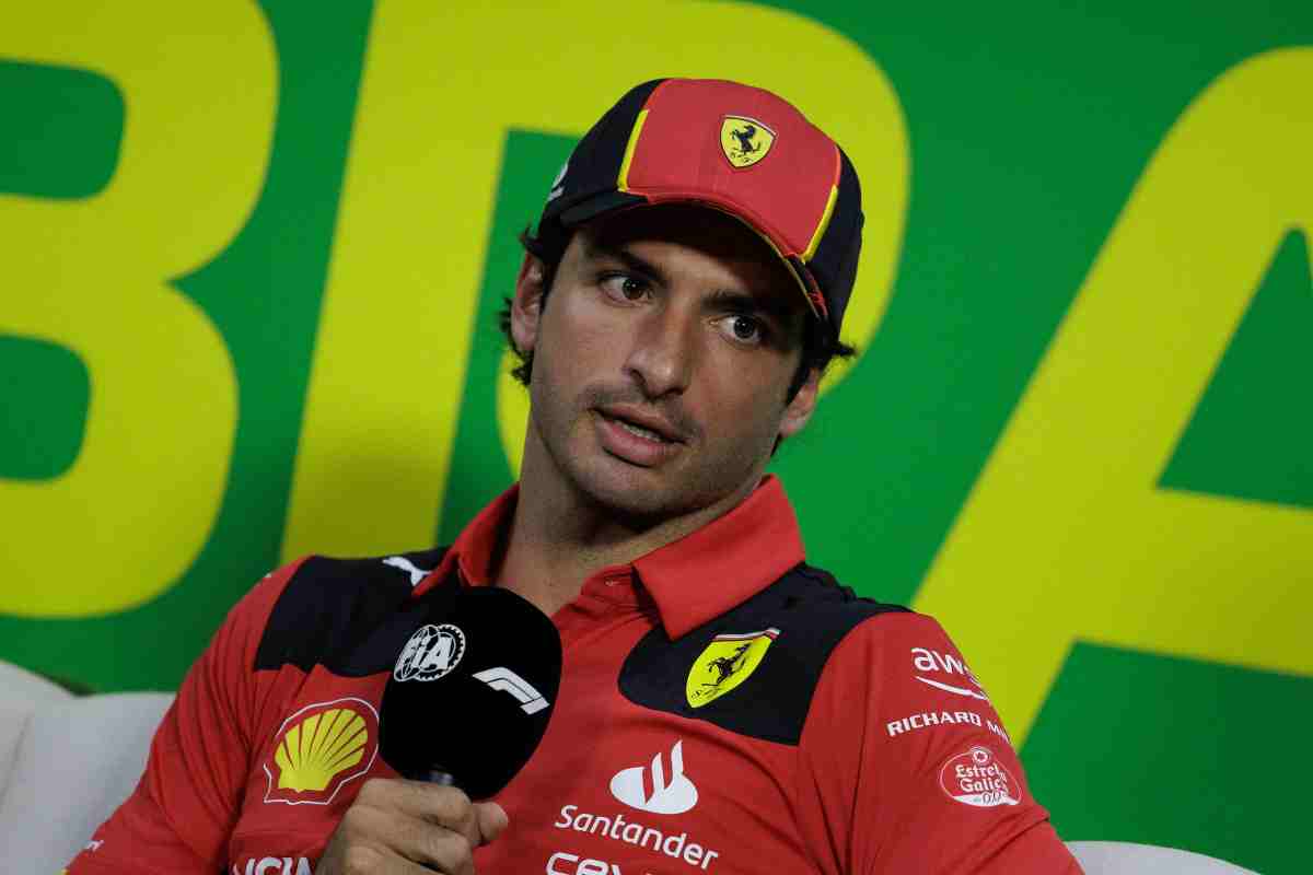 Ferrari, Sainz traccia la strada