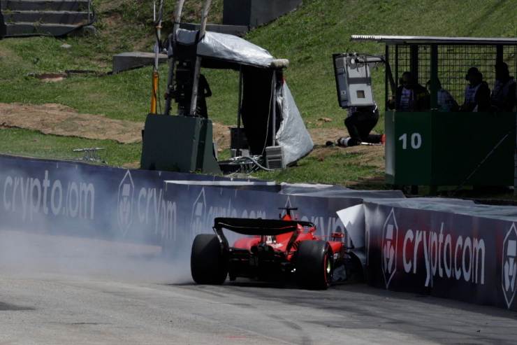 Charles Leclerc disastro ad Interlagos