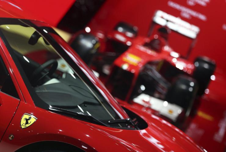 Ferrari, piovono critiche feroci