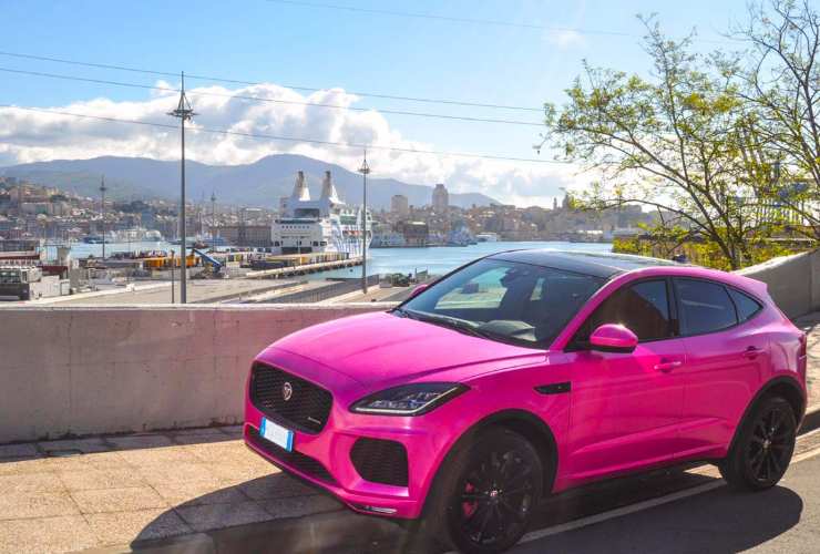 L’auto rosa di Elettra Lamborghini