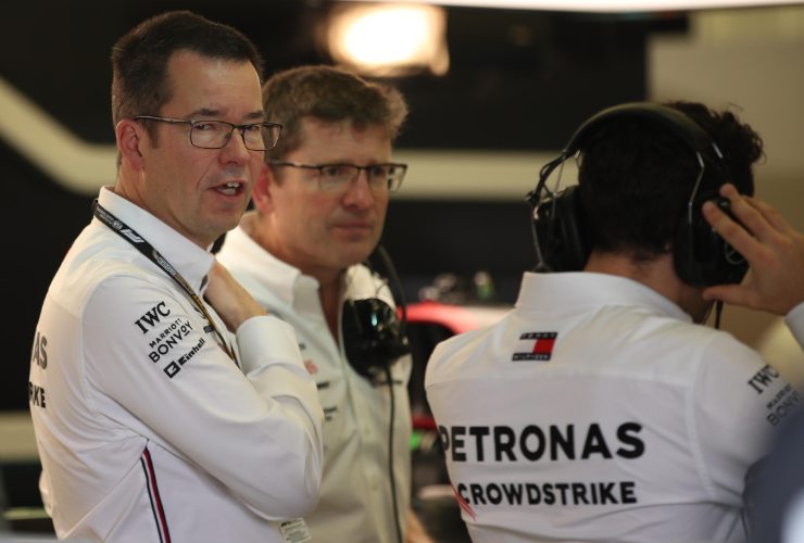 Elliott out, occasione Ferrari