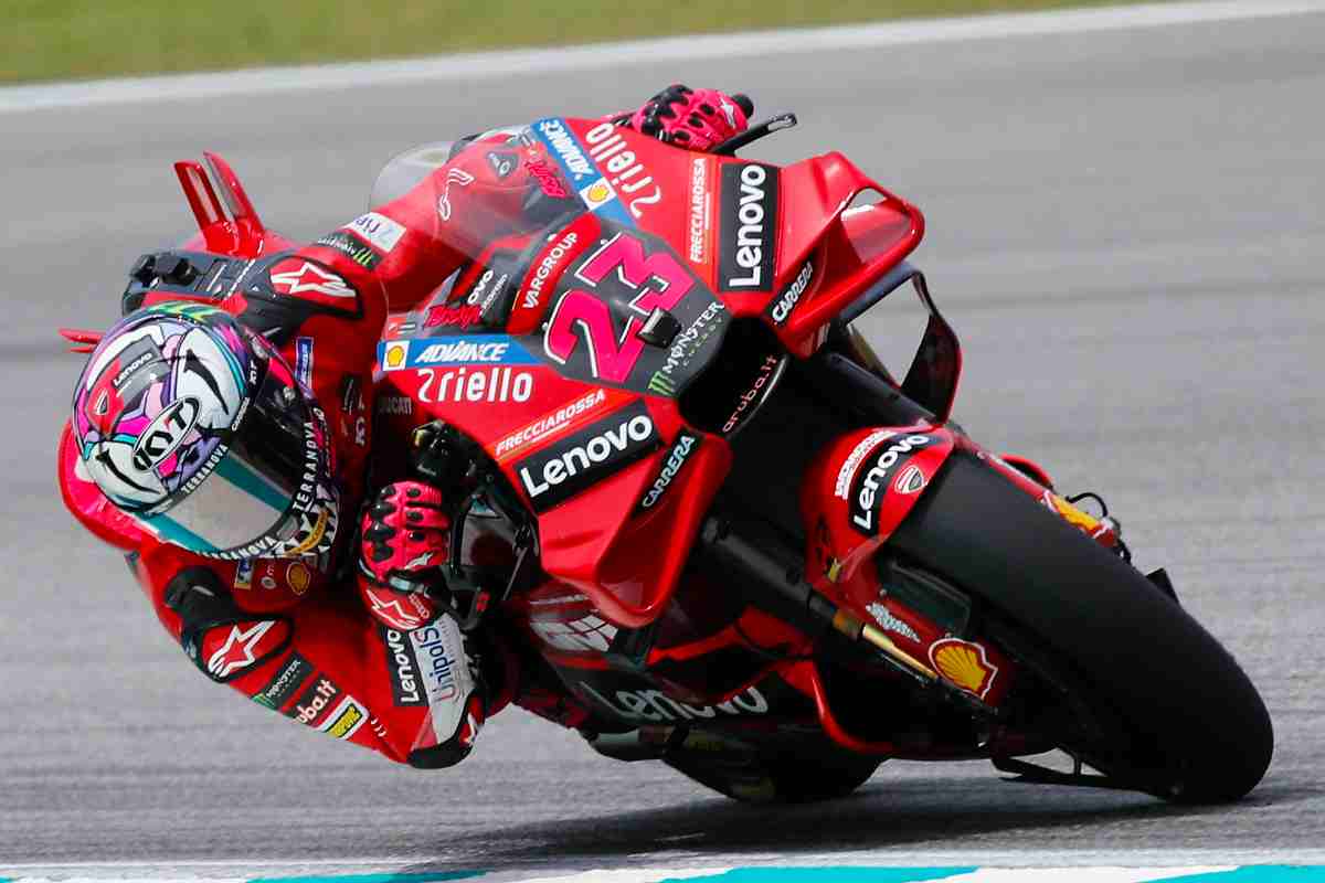 MotoGP Enea Bastianini trionfa a Sepang