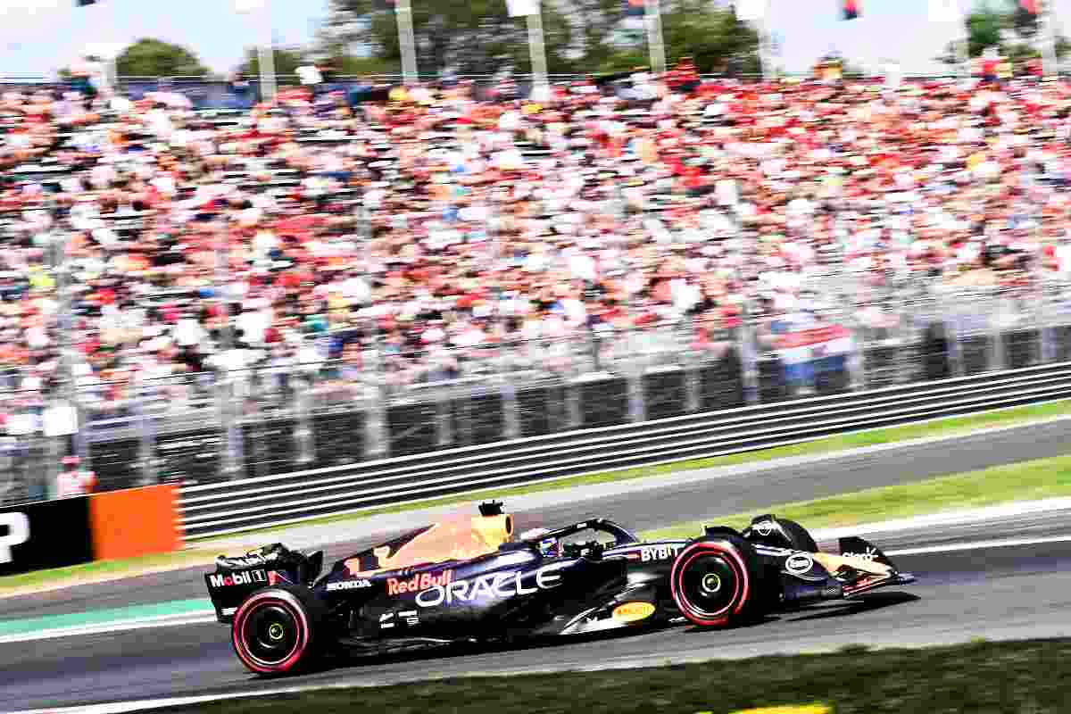 Cosa portare a una gara di F1? Ecco tutto il necessario per godervi lo spettacolo