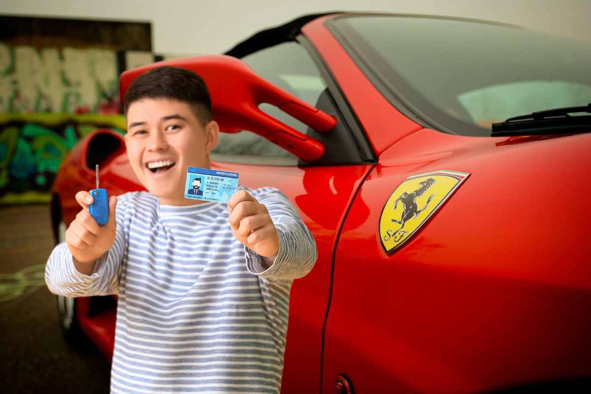 Quanti anni di patente servono per guidare una Ferrari? La risposta che cercavate