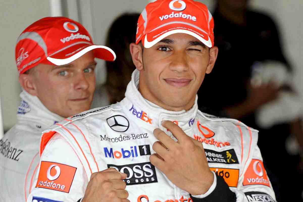 Chi ha scoperto Lewis Hamilton? 