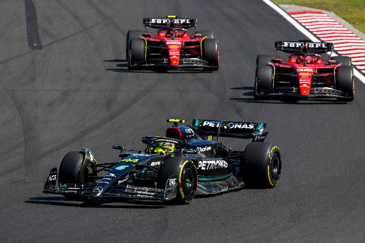 Lewis Hamilton Ferrari che batosta