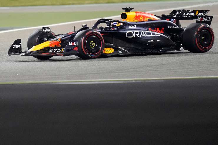 Max Verstappen piccolo guaio