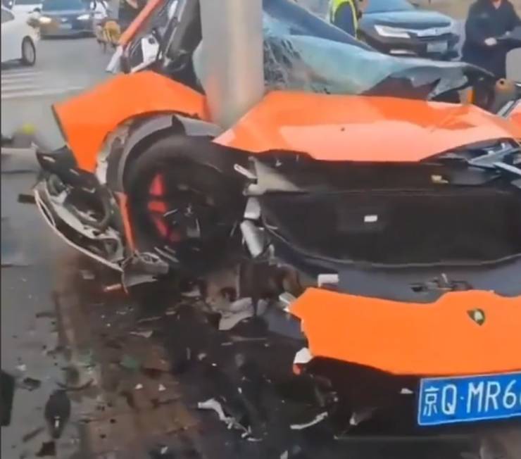 Lamborghini Gallardo paura in Cina