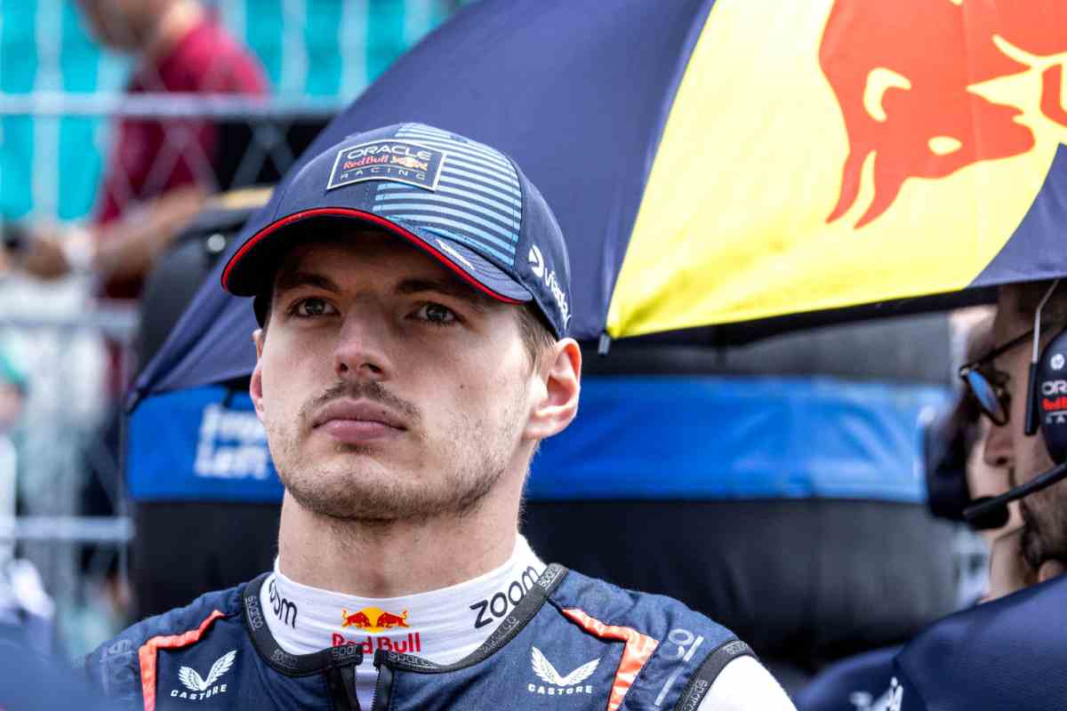 F1, Verstappen non sbaglia mai al simulatore