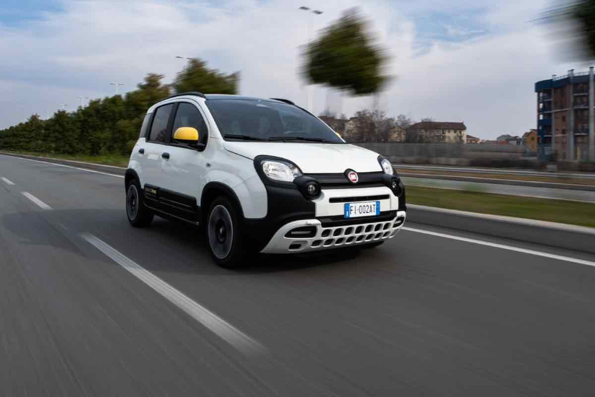 FIAT, la Panda adesso costa la metà: l'occasione è da prendere al volo