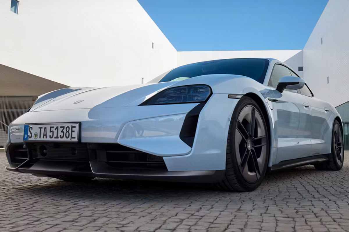 Porsche richiamo Taycan