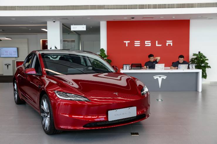 Tesla Model 3 presente a Roma