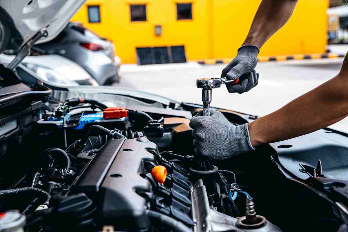 Il diesel non è ancora morto: la nuova soluzione è una stangata all'elettrico