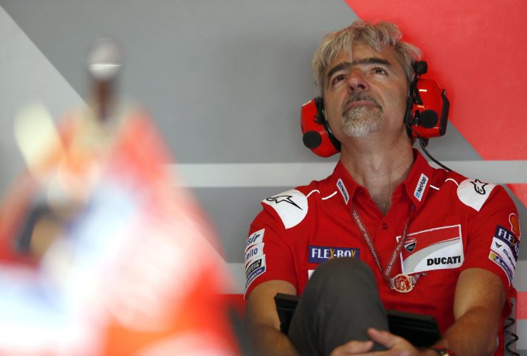 MotoGP, lavori in corso nel box Ducati