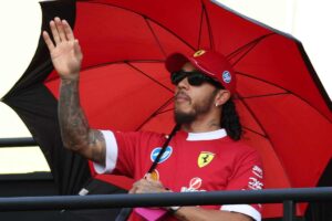 Ferrari, Hamilton chiede tempo