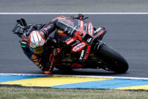 GP Silverstone, bagarre in MotoGP