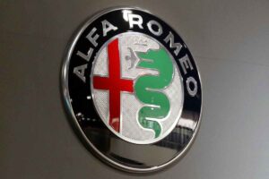 Nuova Alfa Romeo Brera in arrivo? Guardate cosa ci aspetta: sembra quasi una Porsche (VIDEO)