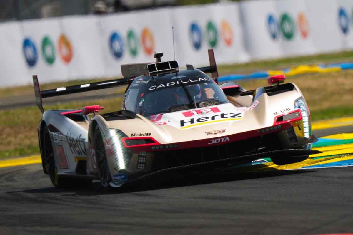 Cadillac in pole position