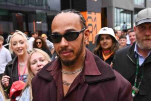 Hamilton, una celebrità che oscura la Ferrari