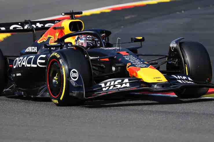 Max Verstappen la dipendente lascia la squadra