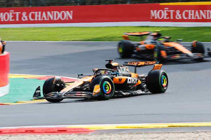 Oscar Piastri e Lando Norris in passeggiata