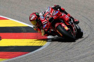 Bagnaia fuori dalla Ducati