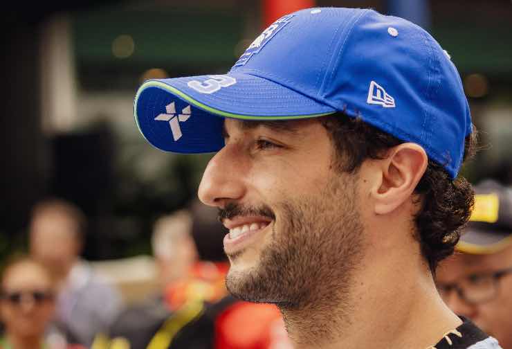 Daniel Ricciardo incidente in moto