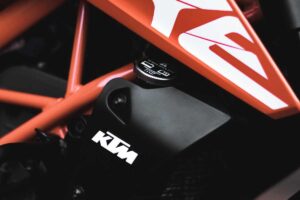 Passo indietro KTM