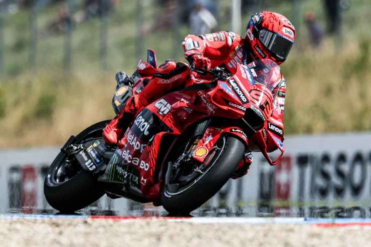Marc Marquez umilia tutti