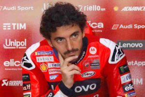 Pecco Bagnaia criticato da Lorenzo