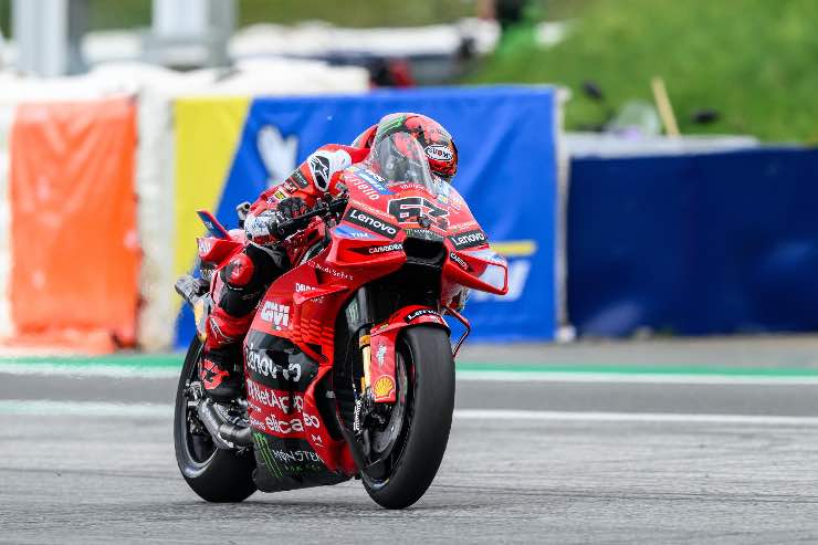 Pecco Bagnaia pretende una spiegazione