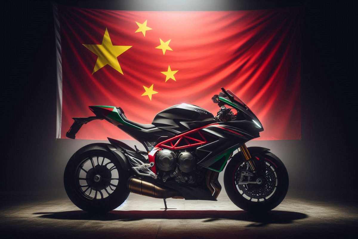 La moto cinese che s'ispira all’iconica MV Agusta: copia spudorata
