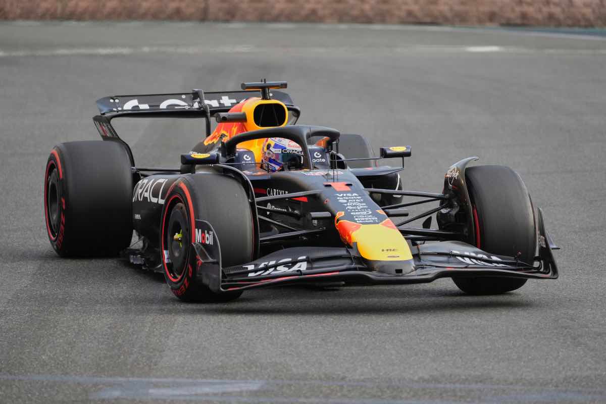 F1 Max Verstappen senza rivali