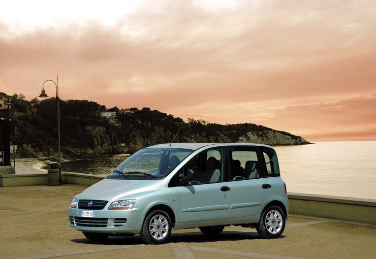 FIAT Multipla guida la classifica